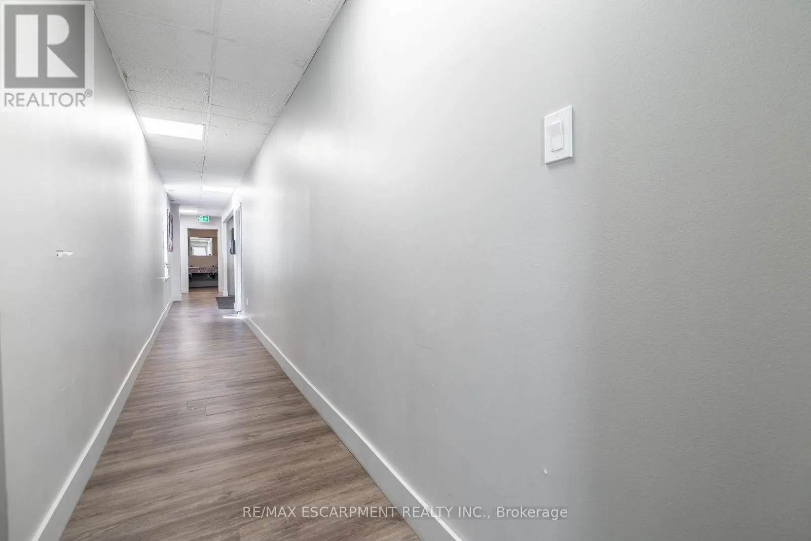 290 QUEENSTON ROAD