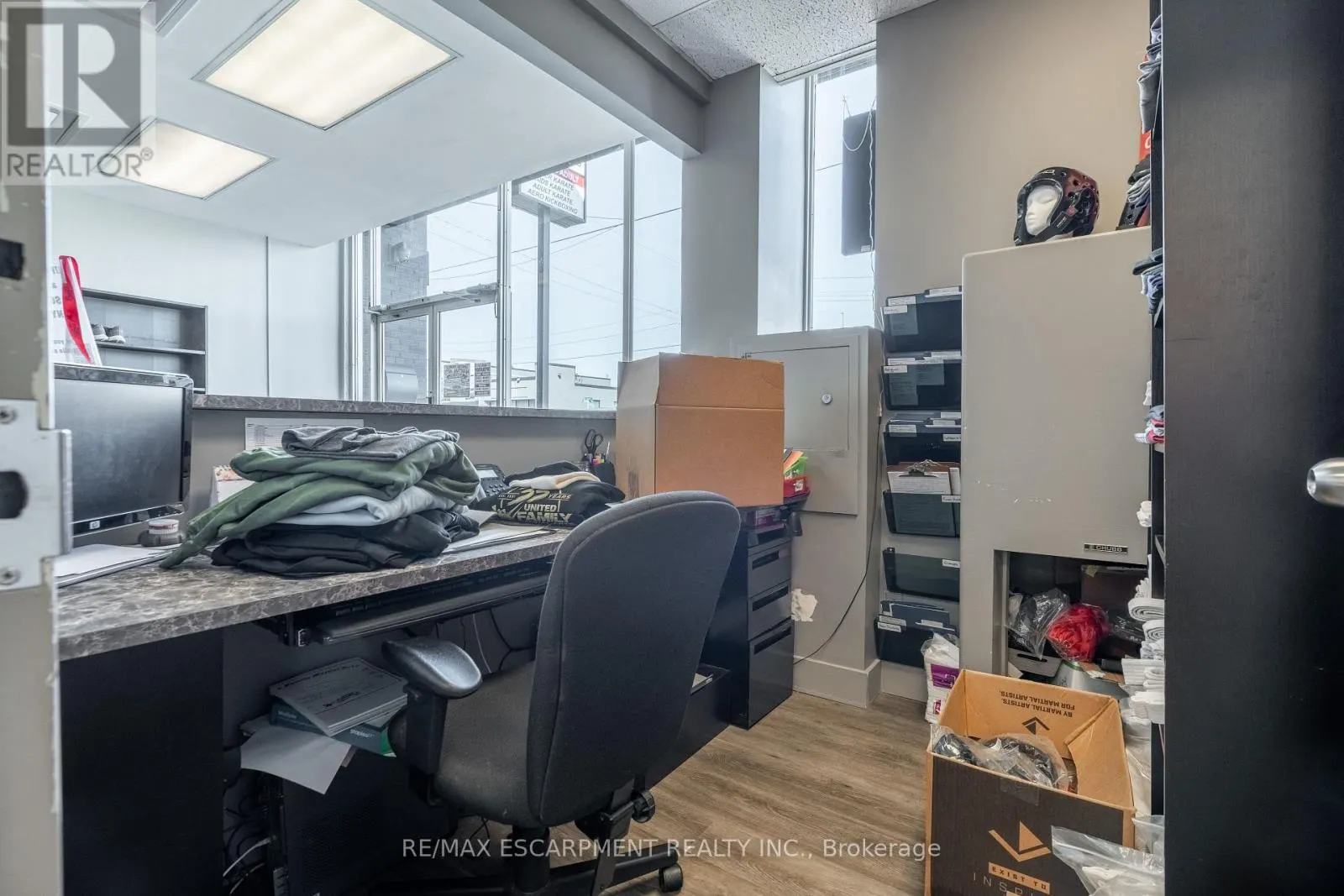 290 QUEENSTON ROAD