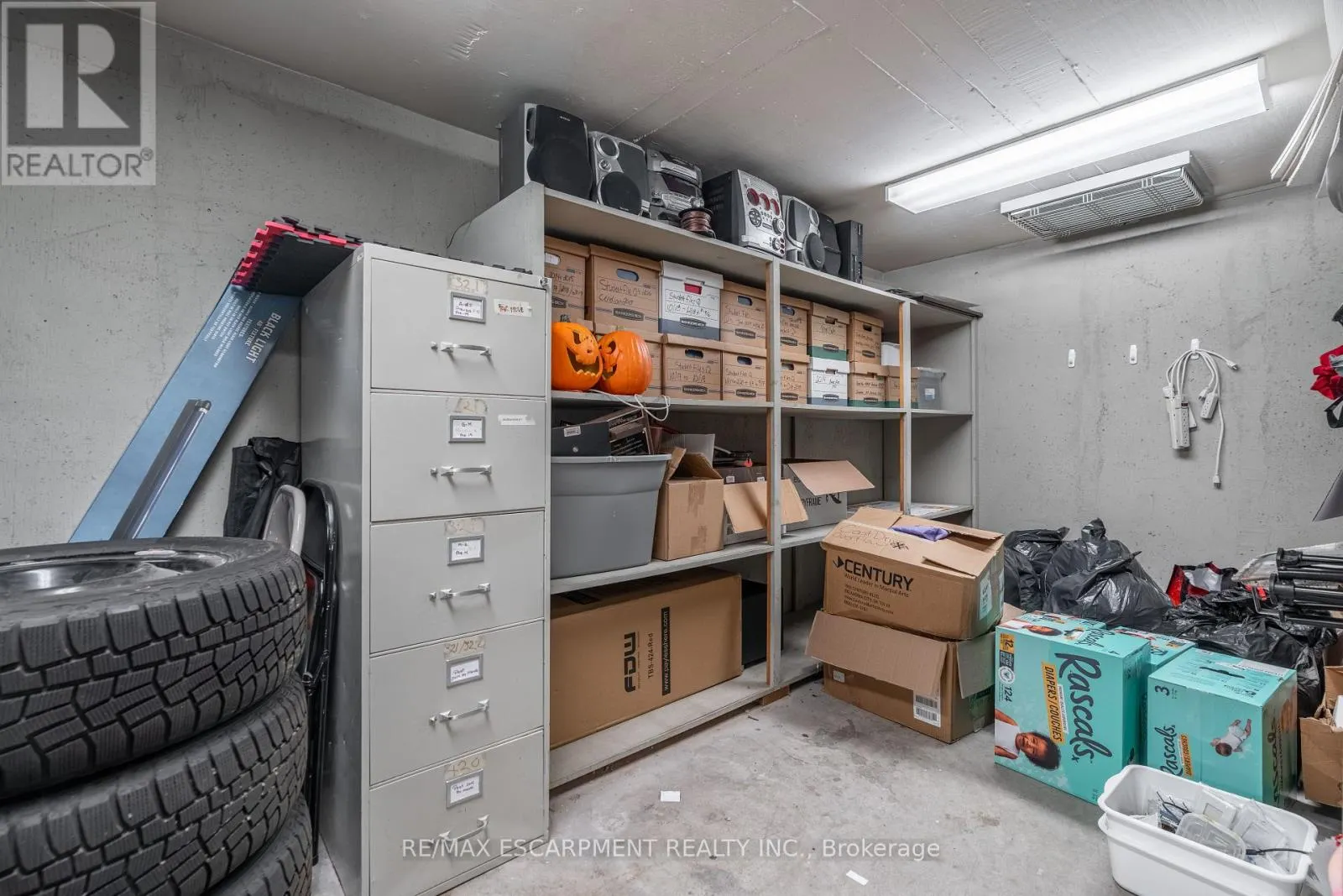 290 QUEENSTON ROAD
