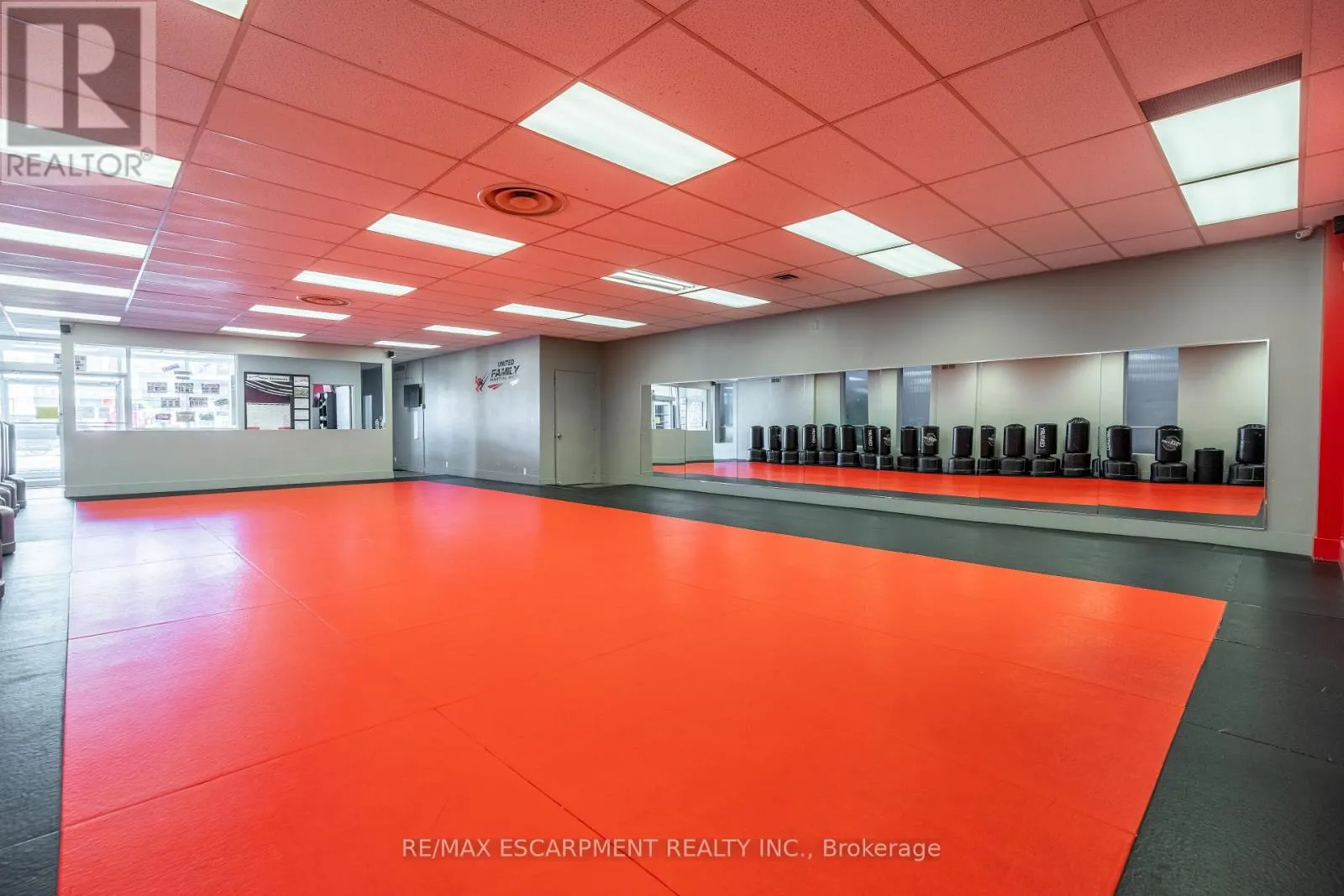 290 QUEENSTON ROAD