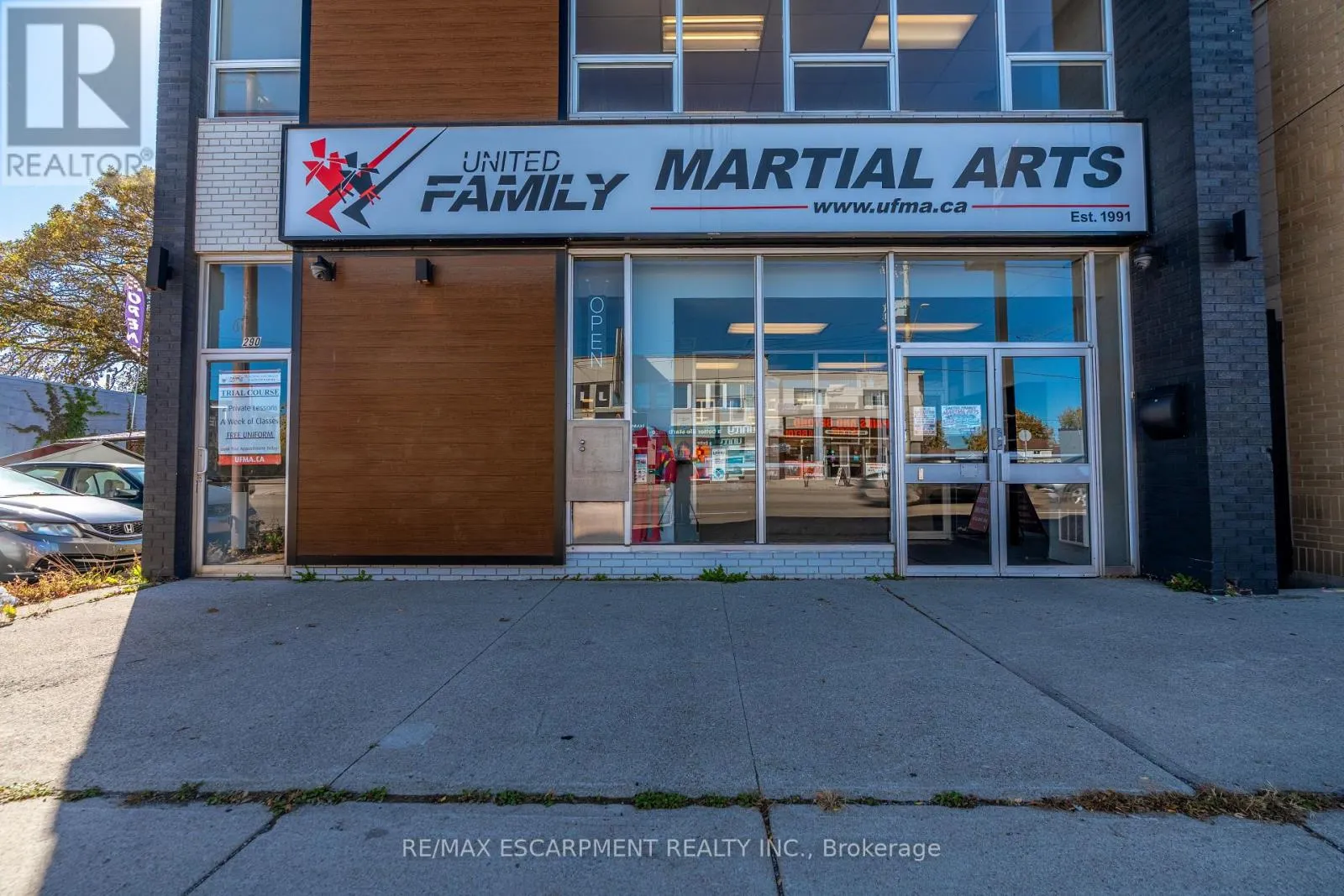 290 QUEENSTON ROAD