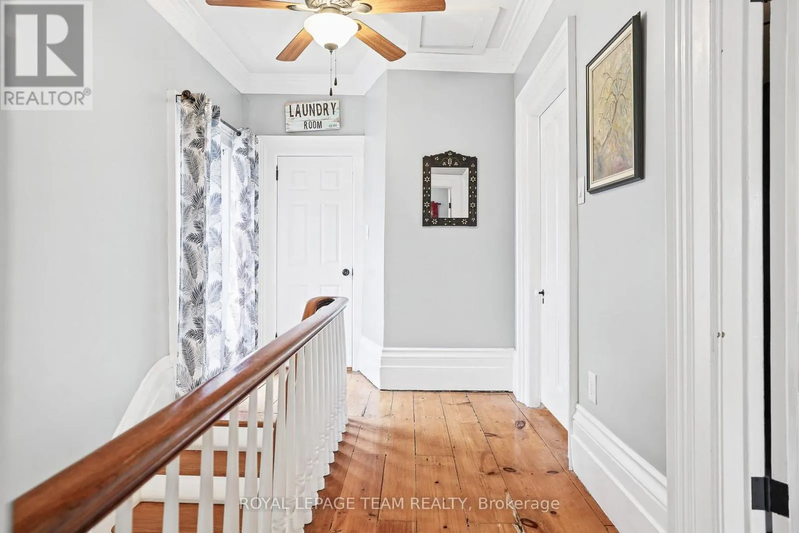 240 DIBBLE STREET W