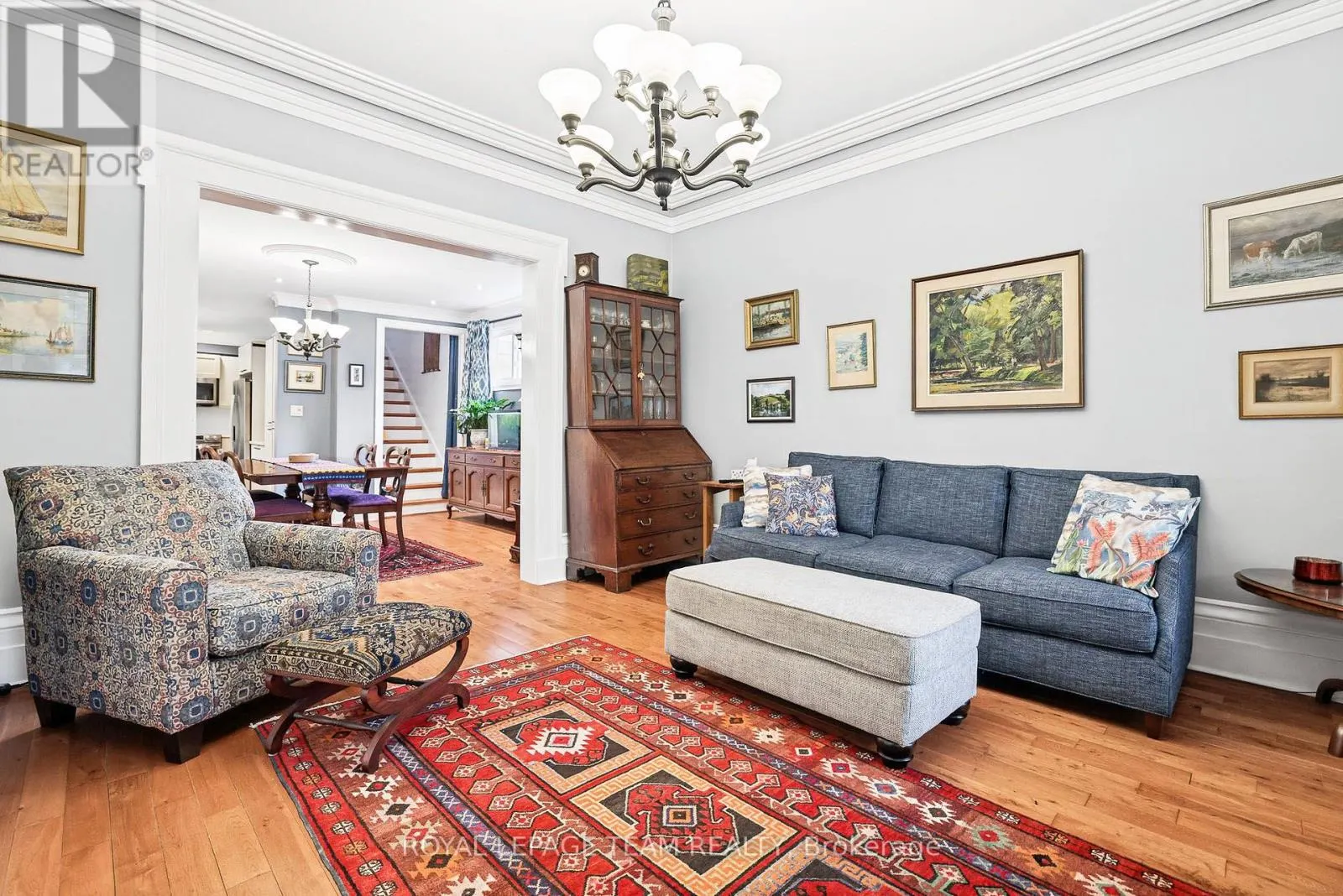 240 DIBBLE STREET W