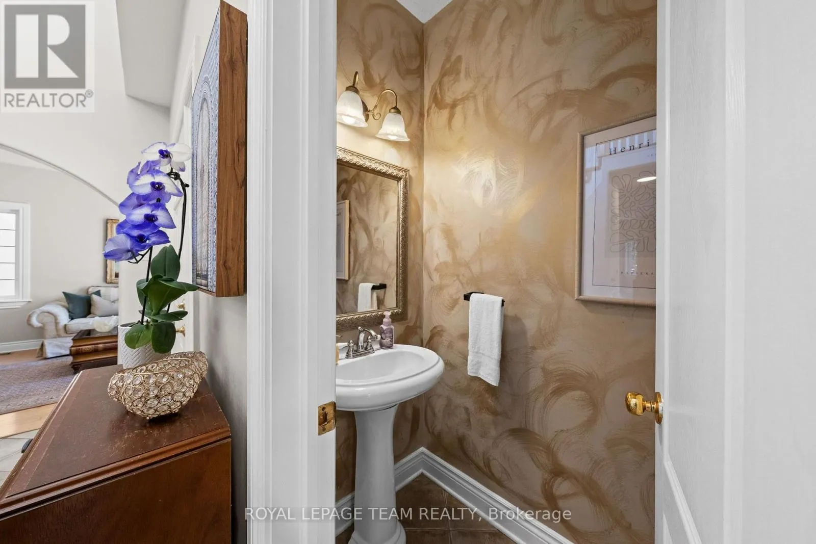 136 SHAUGHNESSY CRESCENT