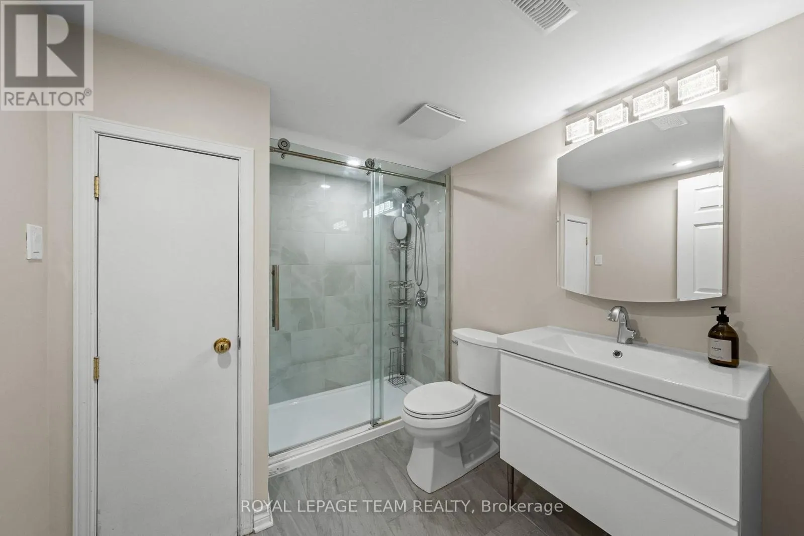 136 SHAUGHNESSY CRESCENT