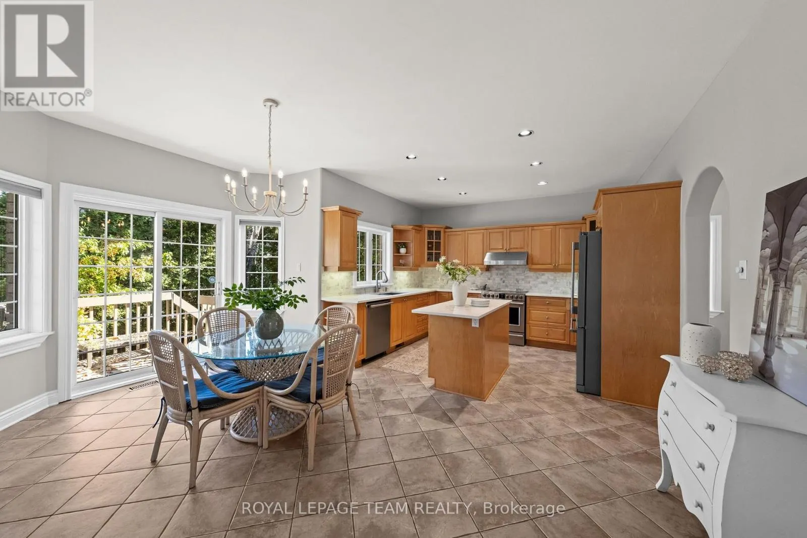136 SHAUGHNESSY CRESCENT