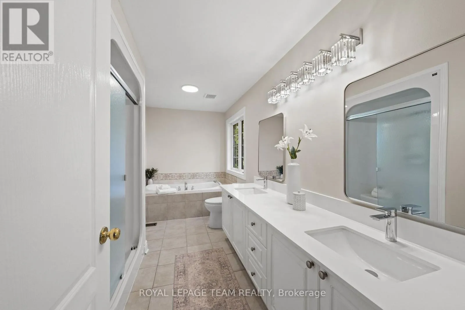 136 SHAUGHNESSY CRESCENT