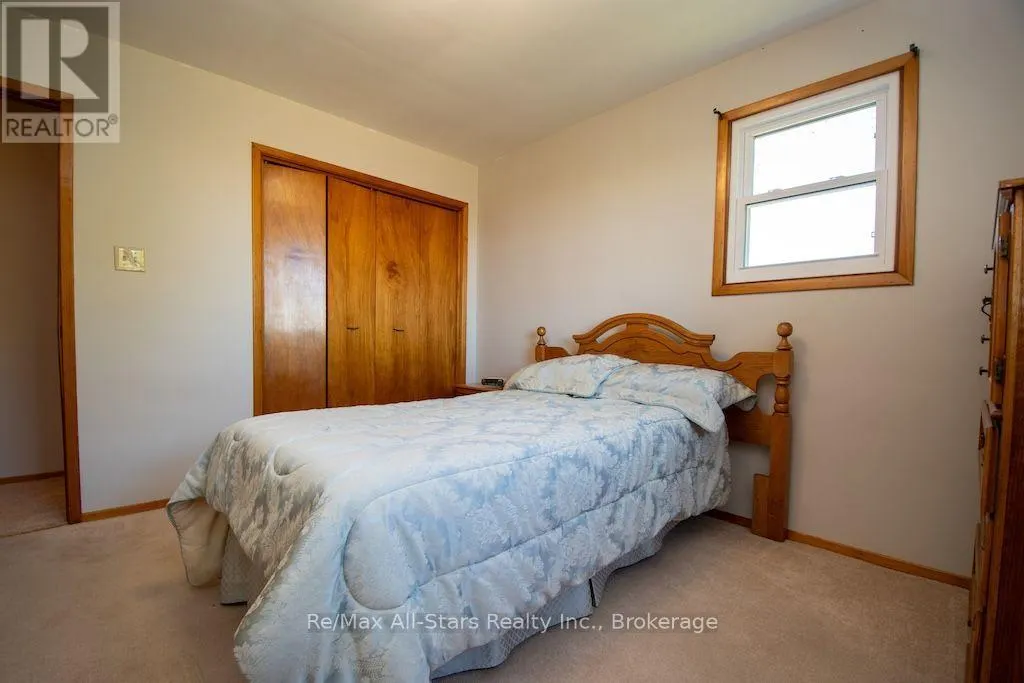 1067 FLEETWOOD ROAD