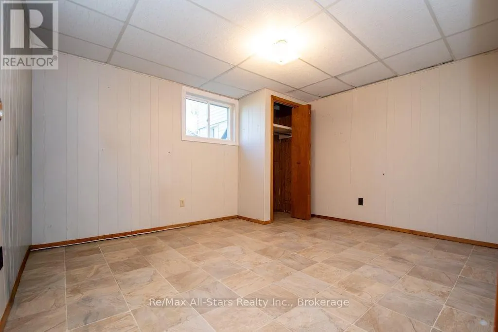 1067 FLEETWOOD ROAD