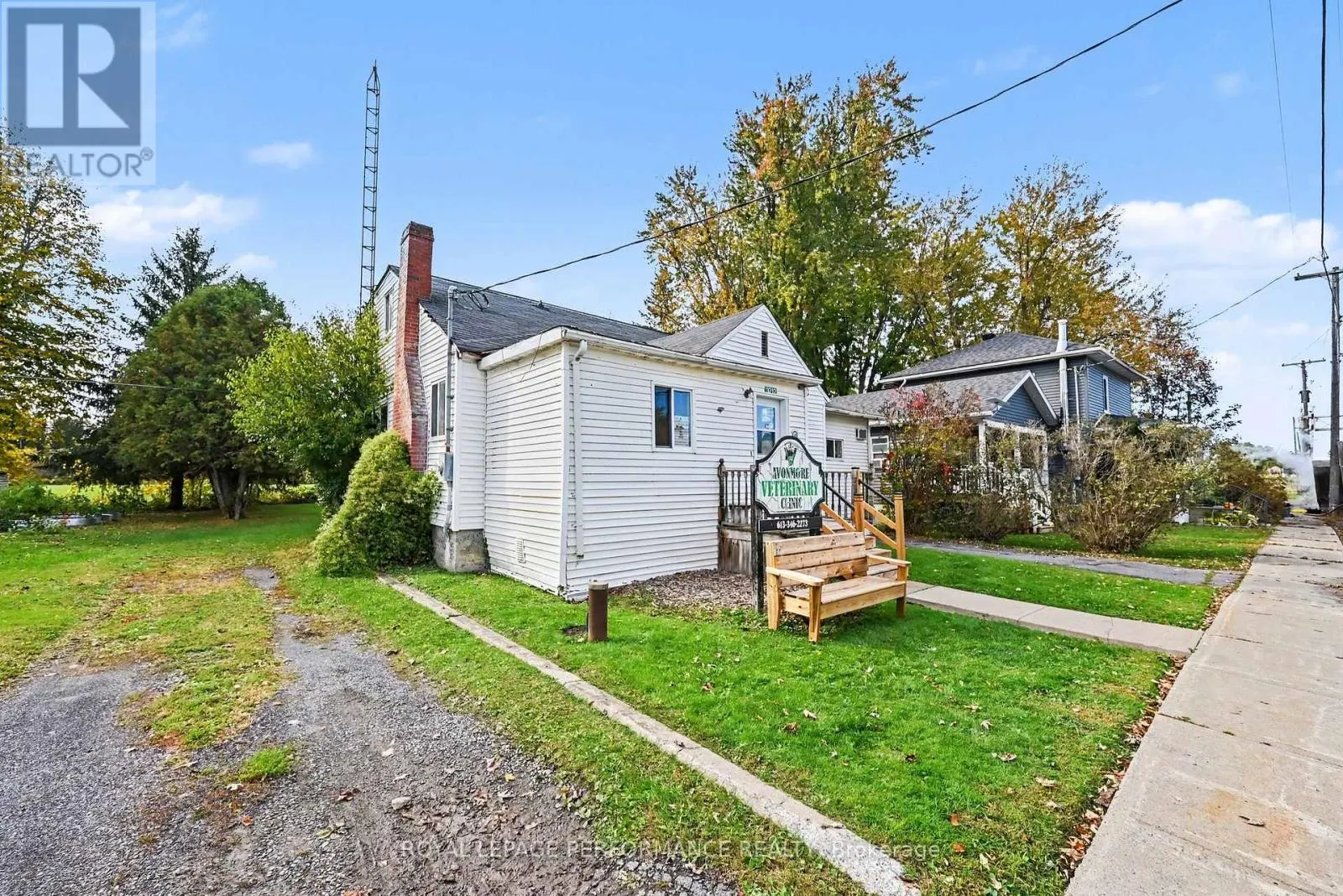 3212 MAIN STREET