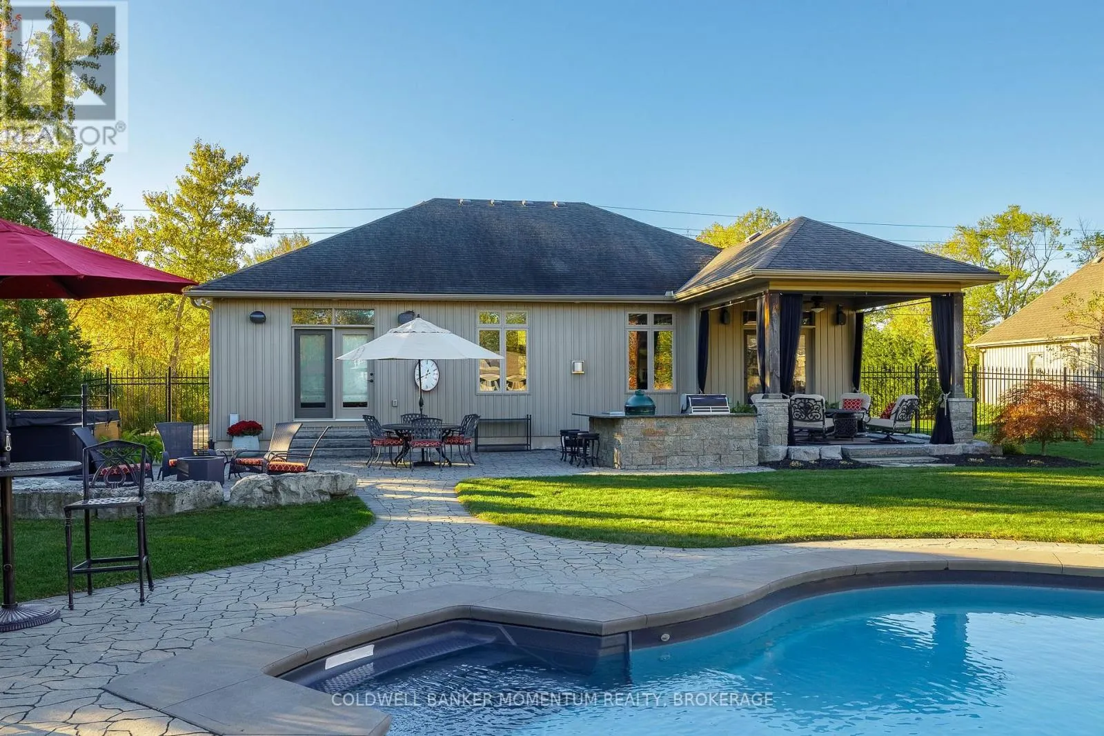 3198 THUNDER BAY ROAD