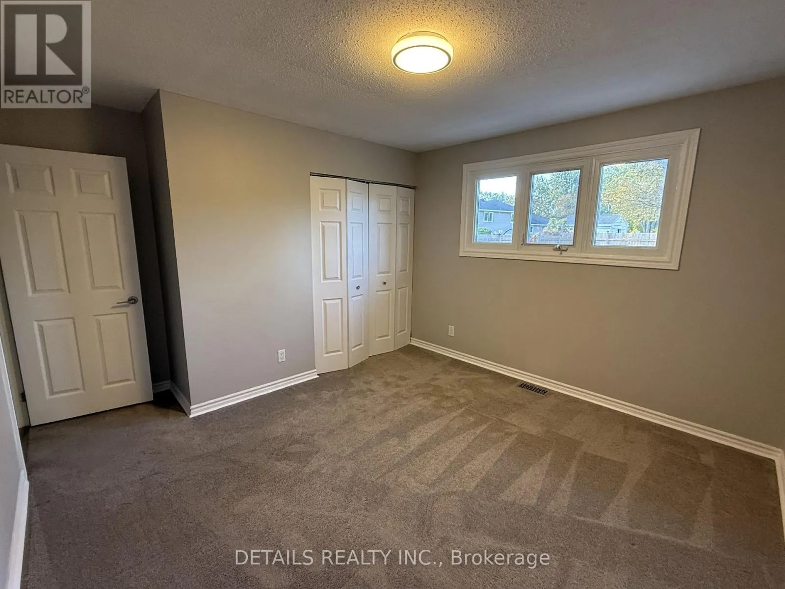 55 SAGINAW CRESCENT