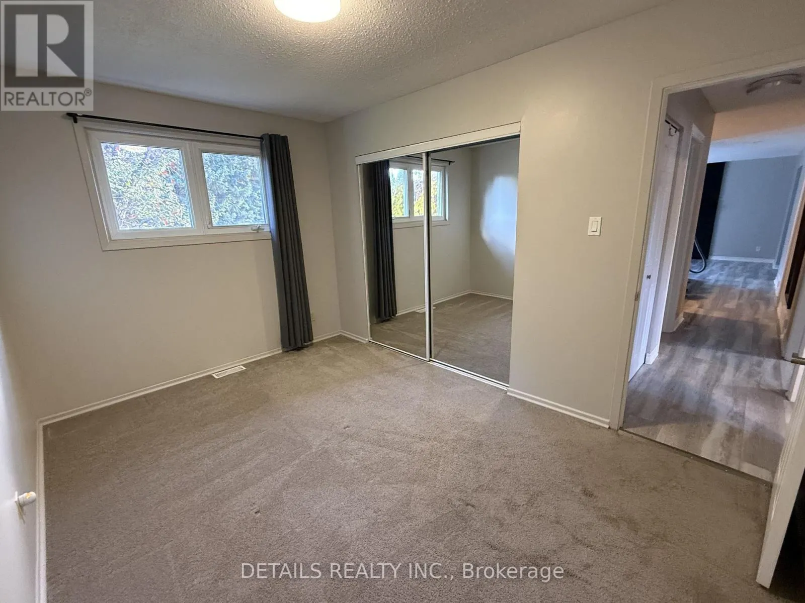 55 SAGINAW CRESCENT