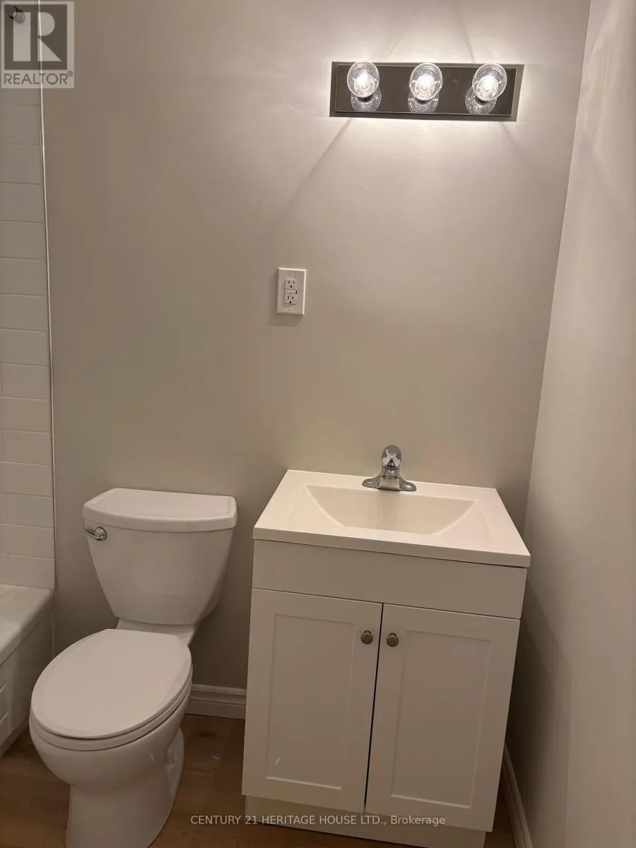 310 - 31 PARKSIDE DRIVE #310