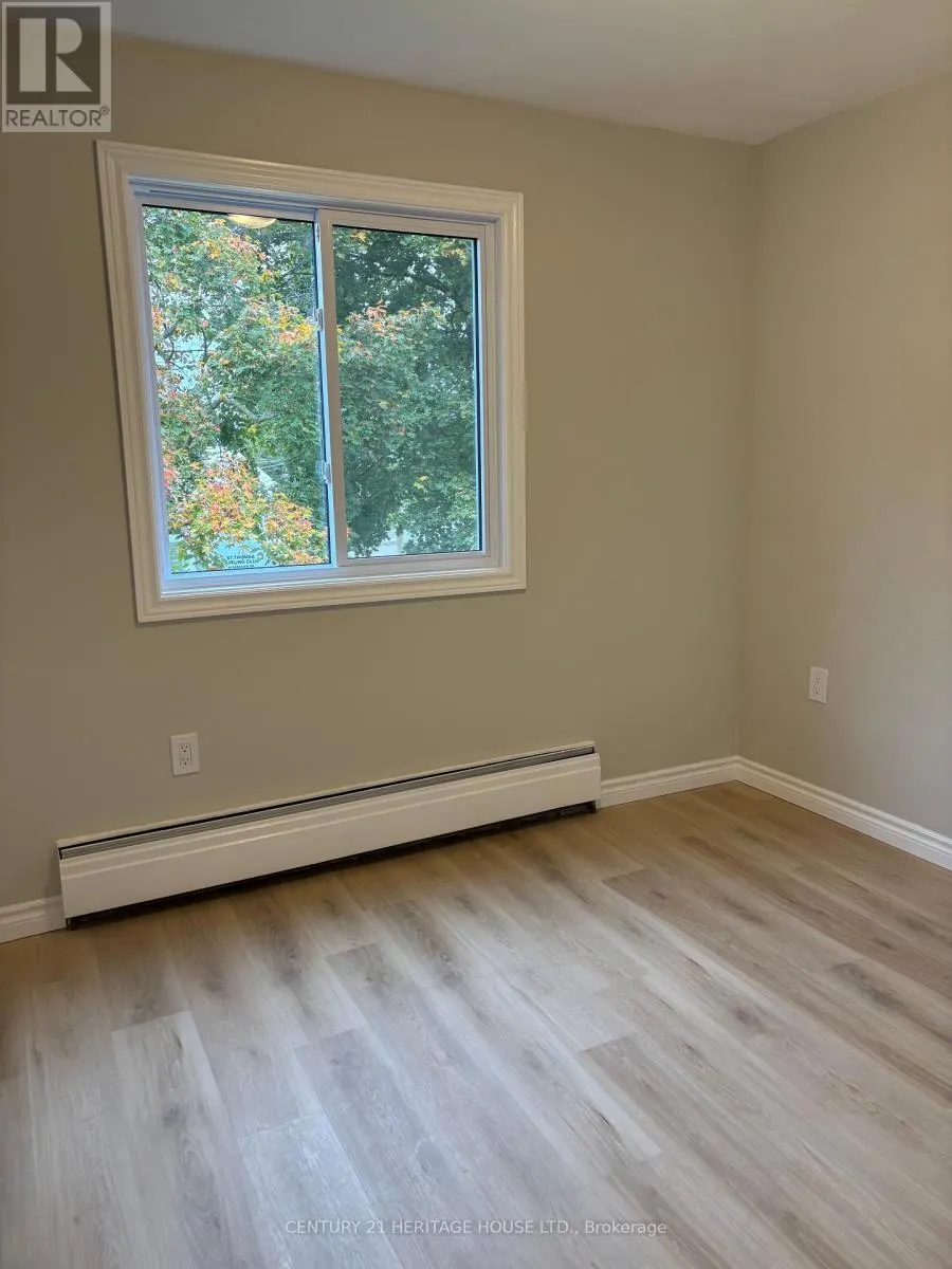 310 - 31 PARKSIDE DRIVE #310