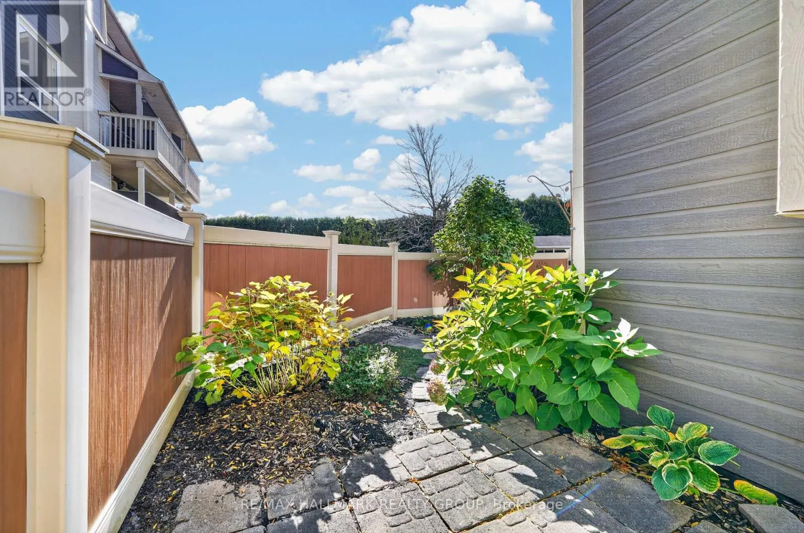 25A - 778 ST. ANDRE DRIVE