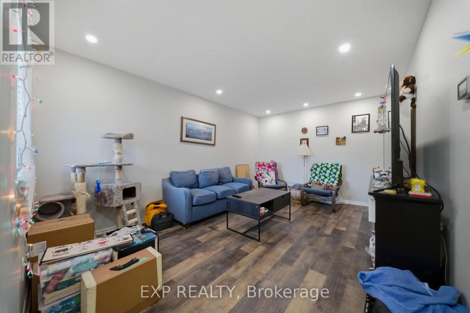 11 - 1675 HEATHERINGTON ROAD