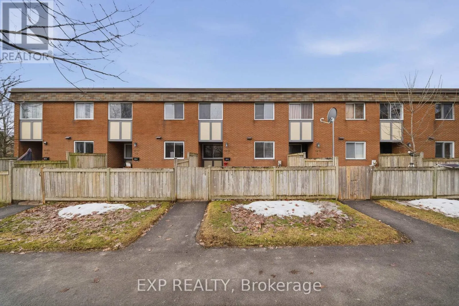 11 - 1675 HEATHERINGTON ROAD