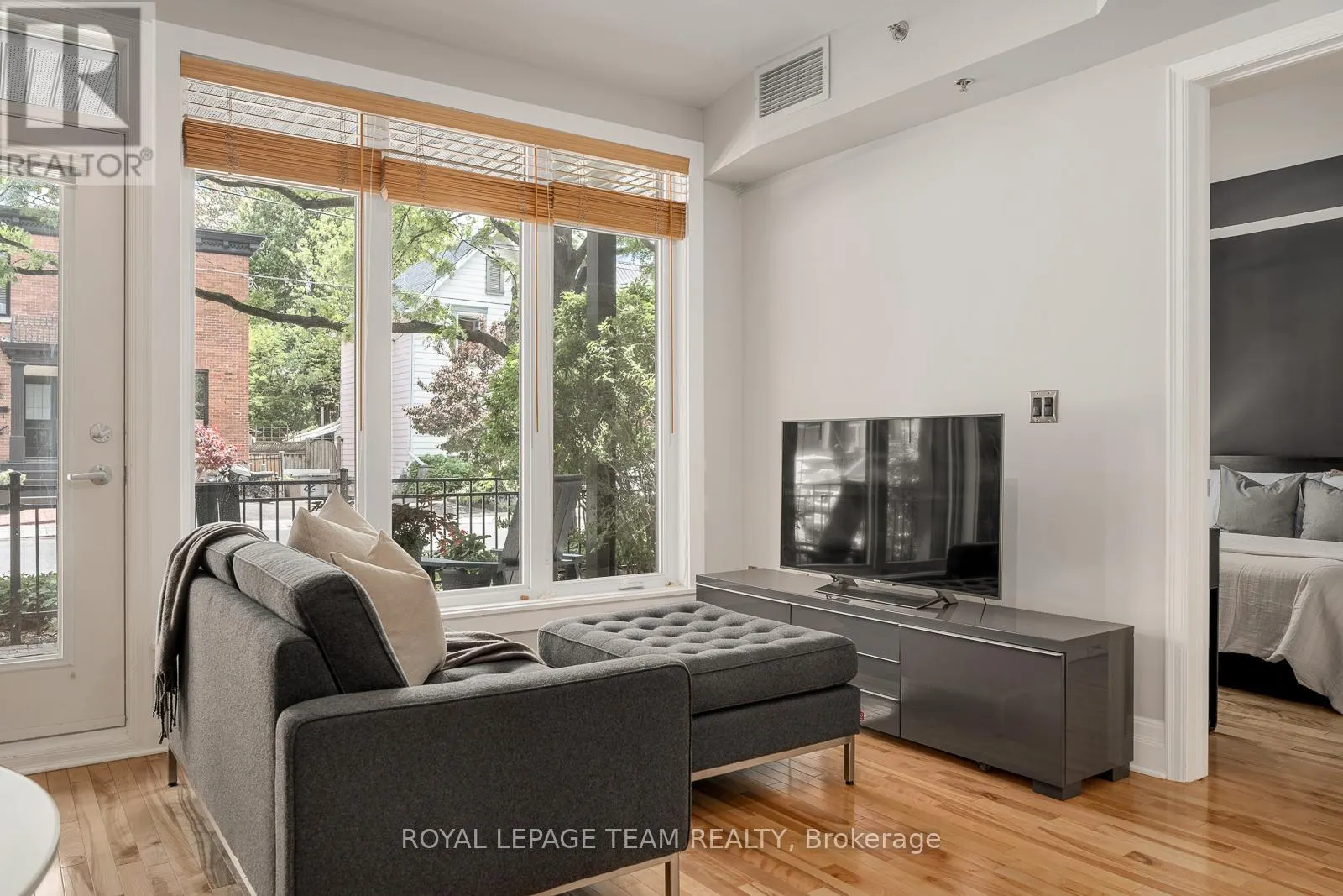 101 - 457 MCLEOD STREET