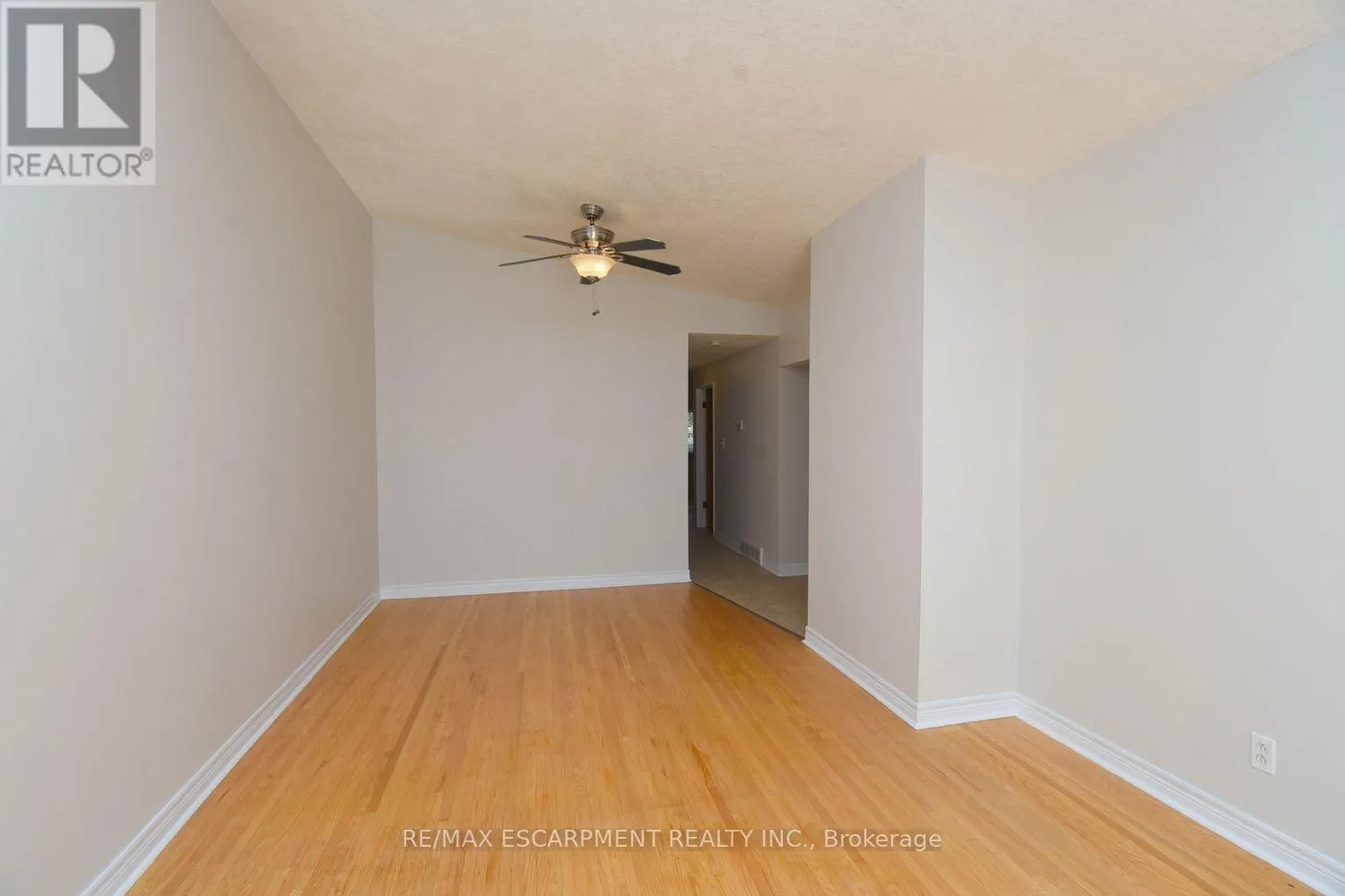 5 RONALDSHAY AVENUE