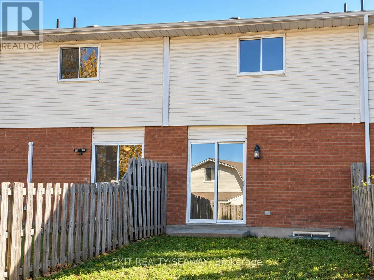219 LEMAY STREET