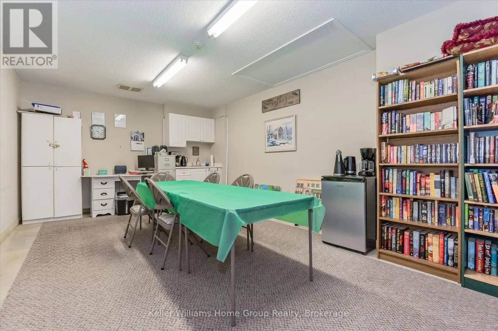305 - 245 QUEEN STREET W #305