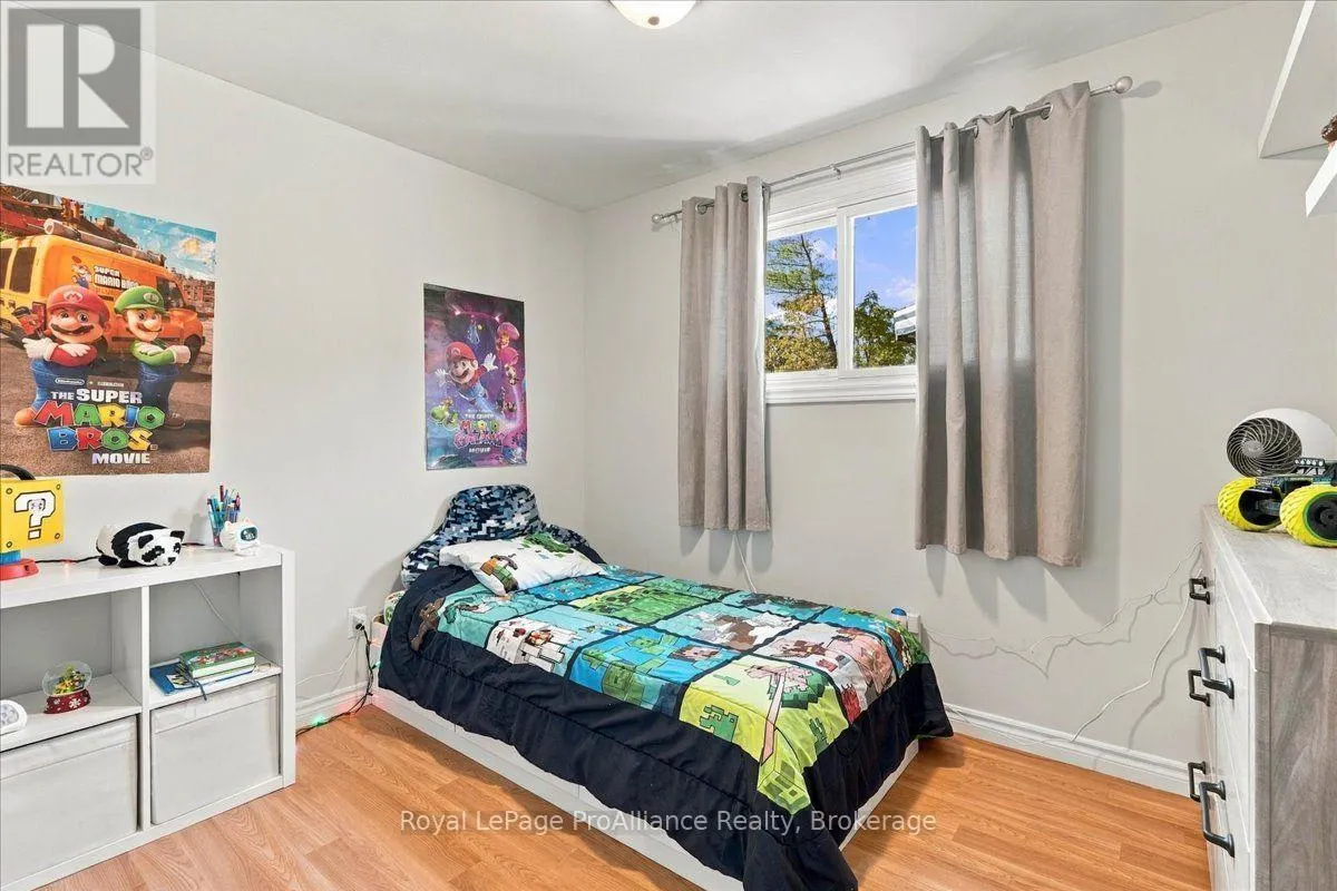 25 ASHLEY STREET
