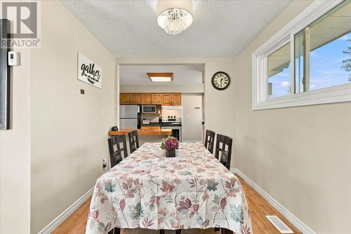 25 ASHLEY STREET
