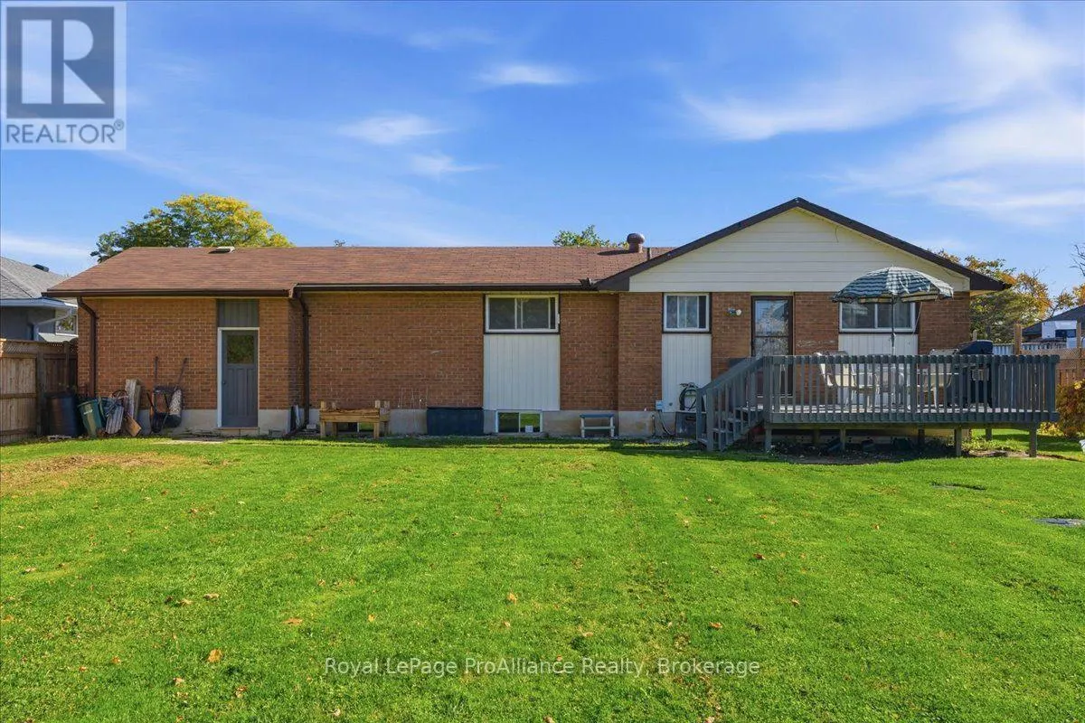 25 ASHLEY STREET