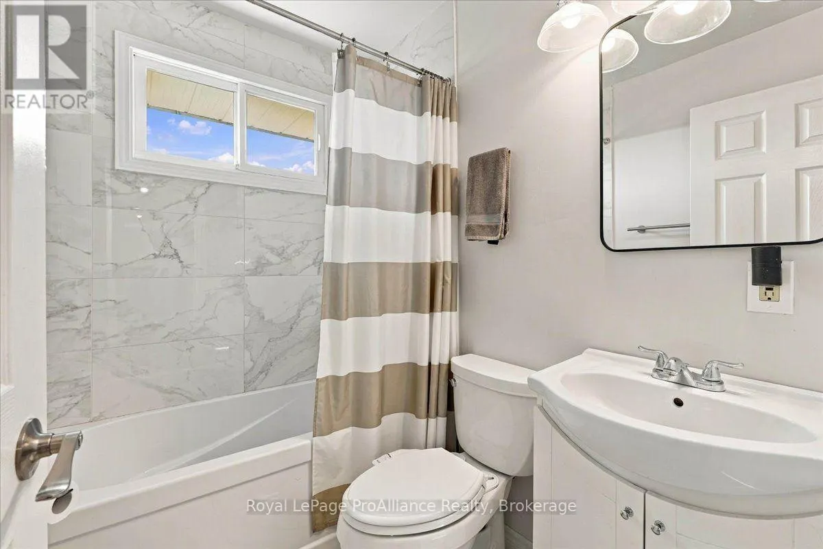 25 ASHLEY STREET