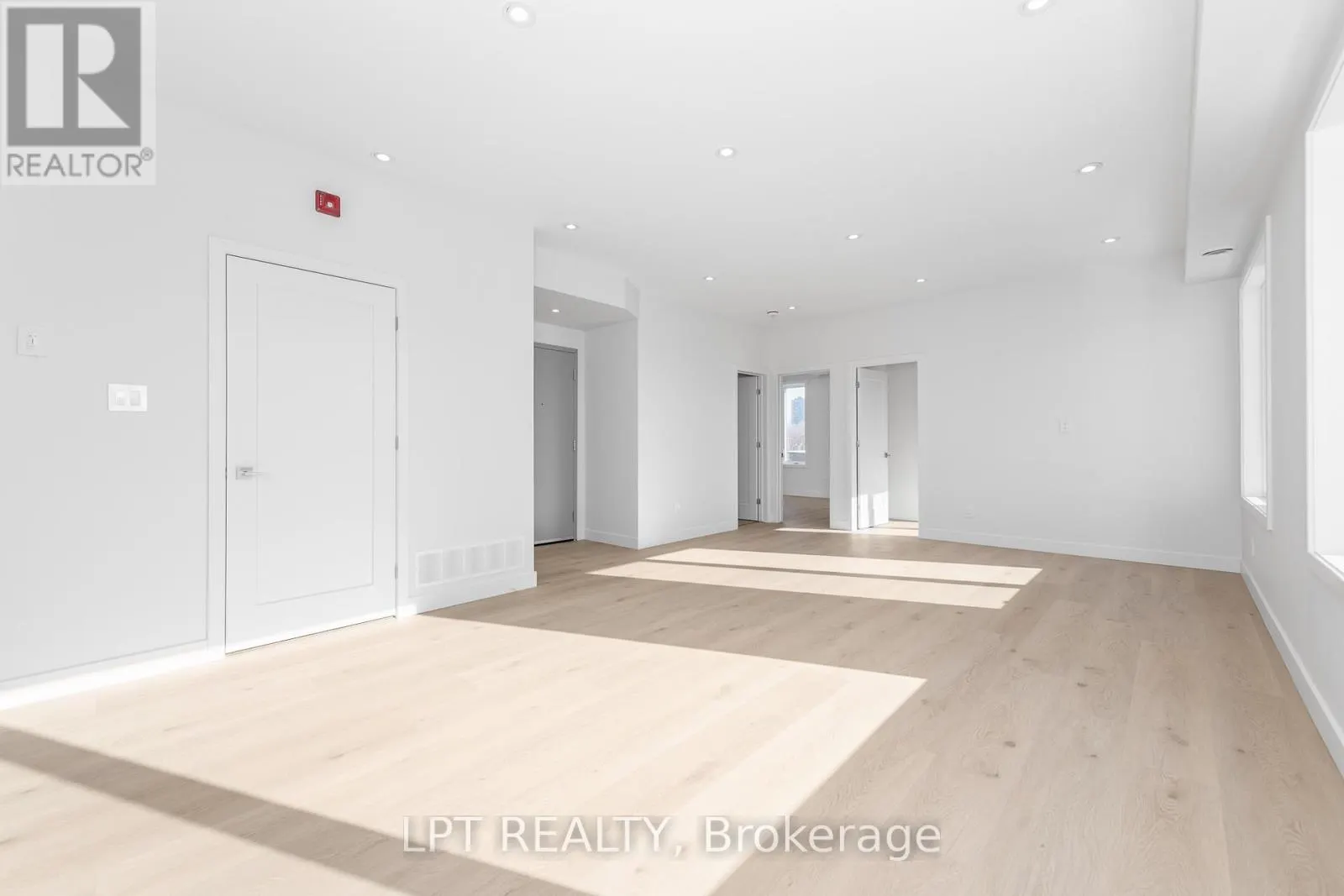 9 - 319 SHAKESPEARE STREET
