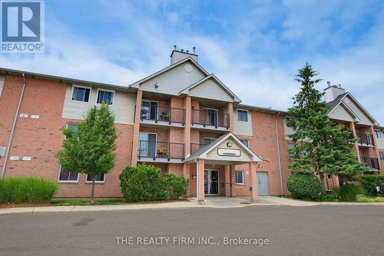 58 - 144 CONWAY DRIVE #58
