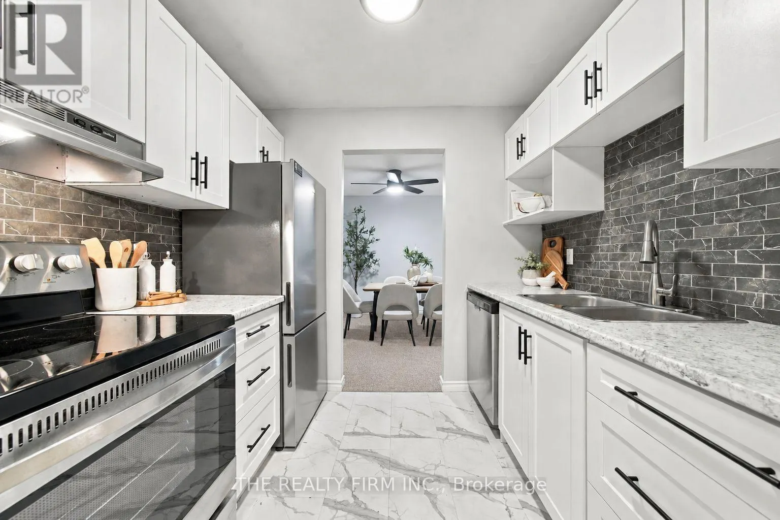 58 - 144 CONWAY DRIVE #58