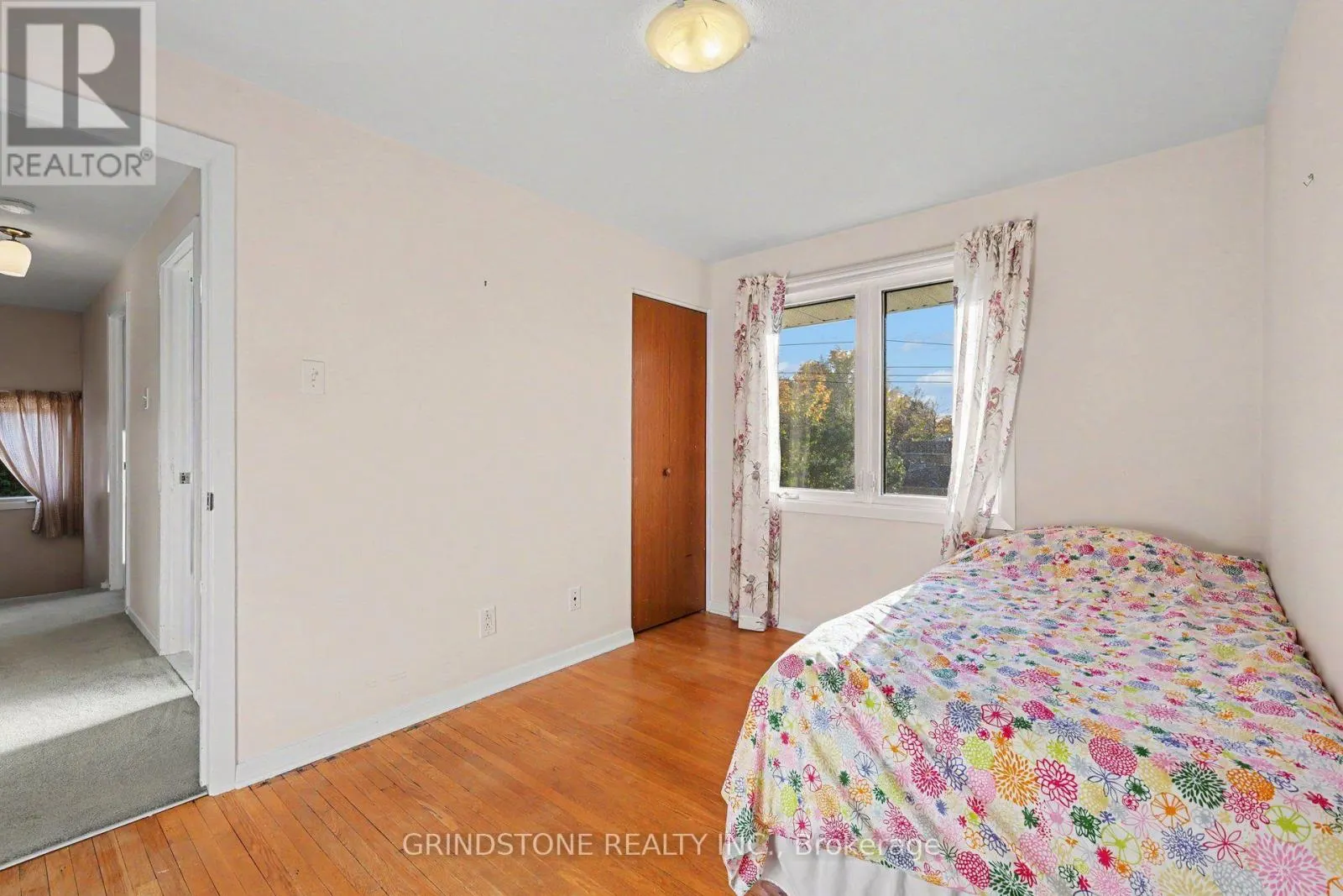 22 LAVINA CRESCENT