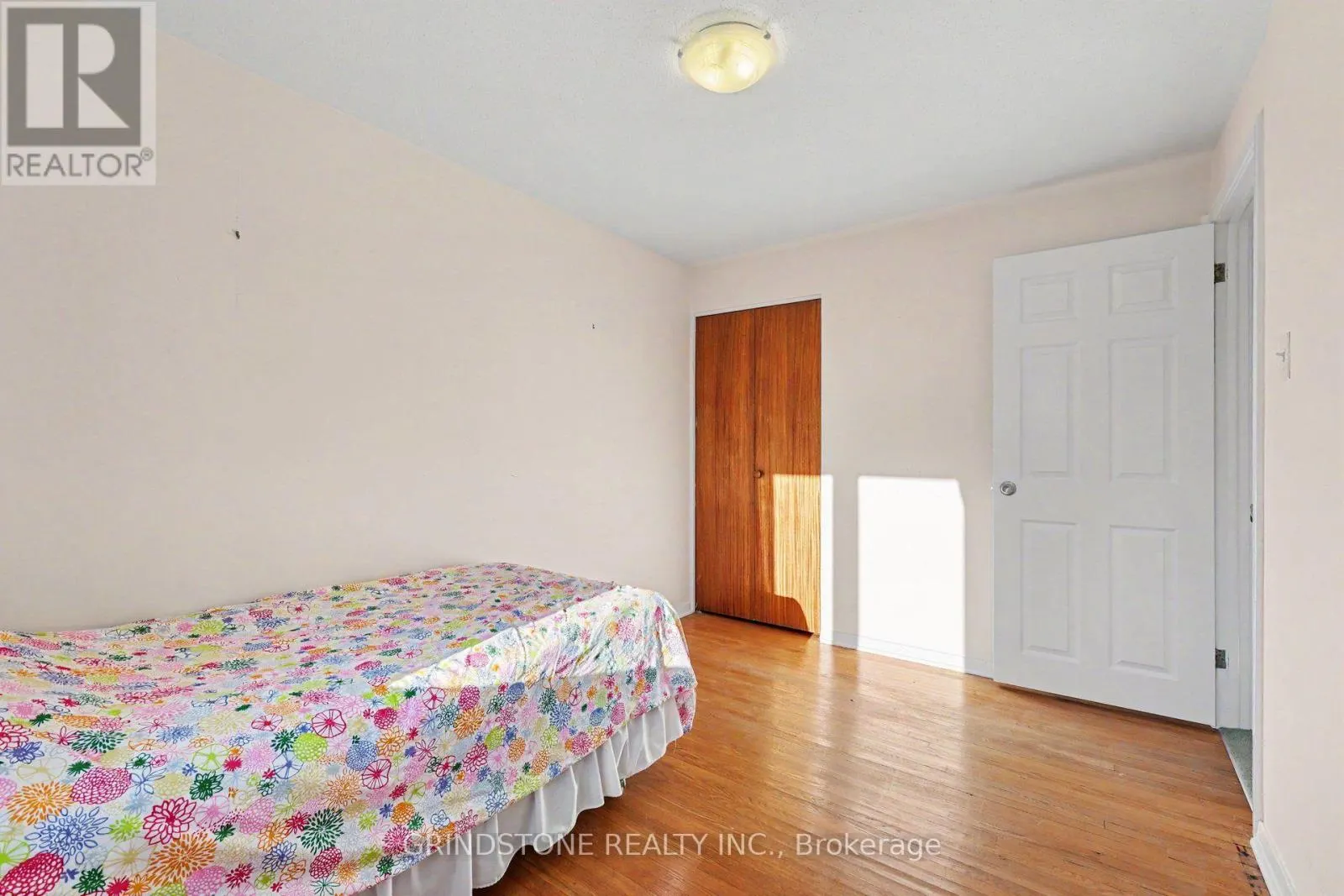 22 LAVINA CRESCENT