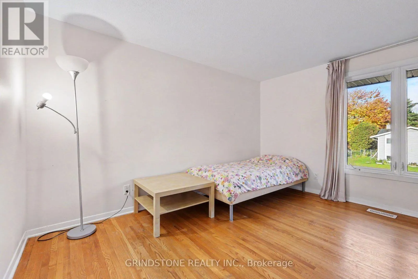 22 LAVINA CRESCENT
