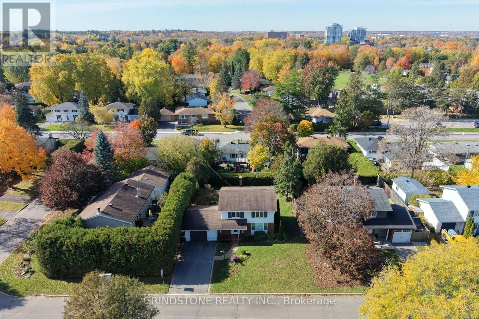 22 LAVINA CRESCENT