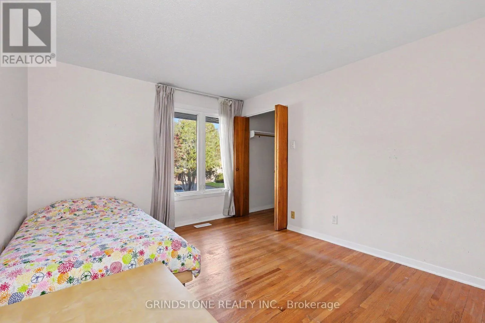 22 LAVINA CRESCENT