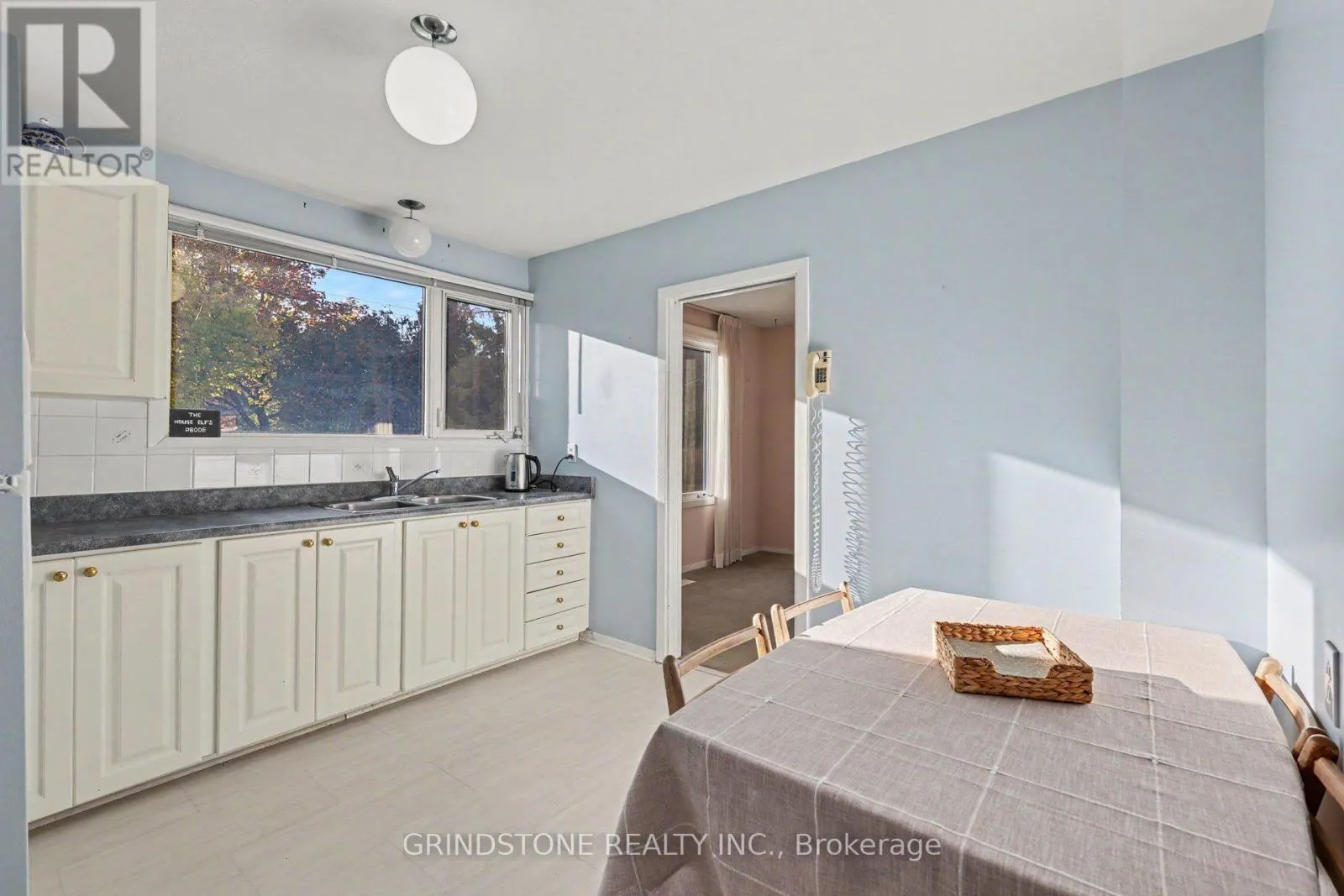 22 LAVINA CRESCENT