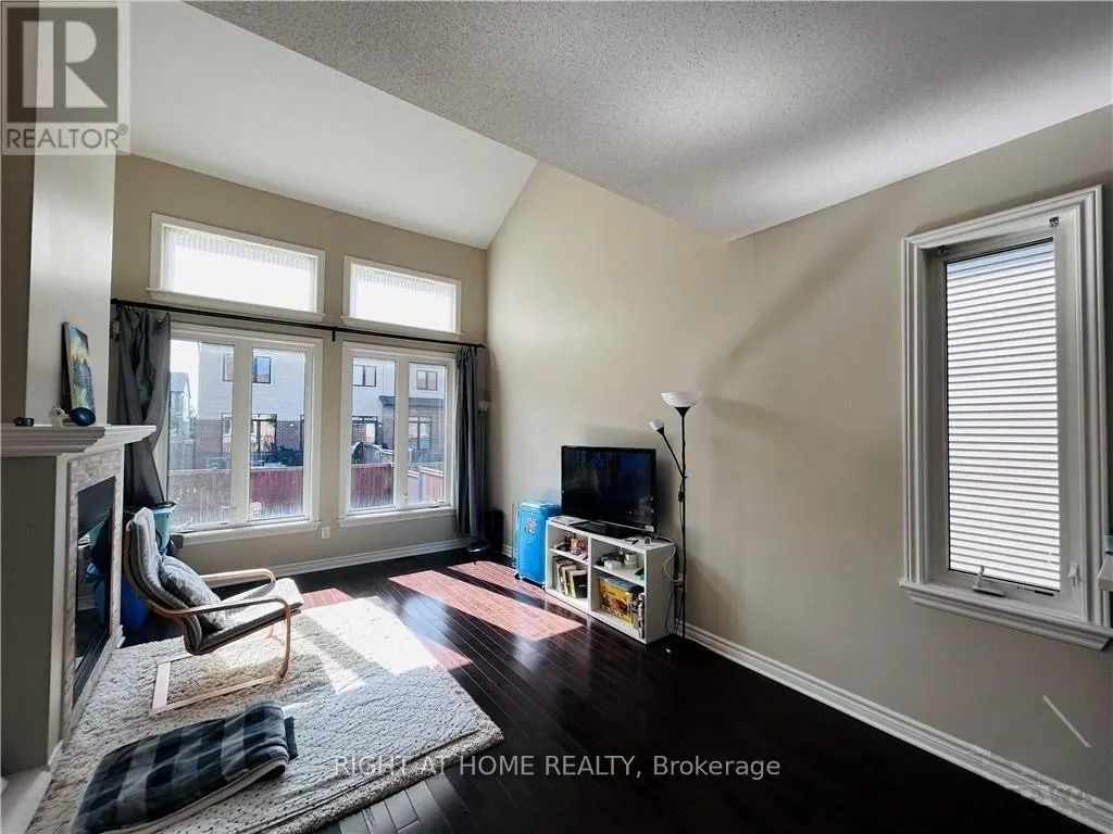 105 NUTTING CRESCENT