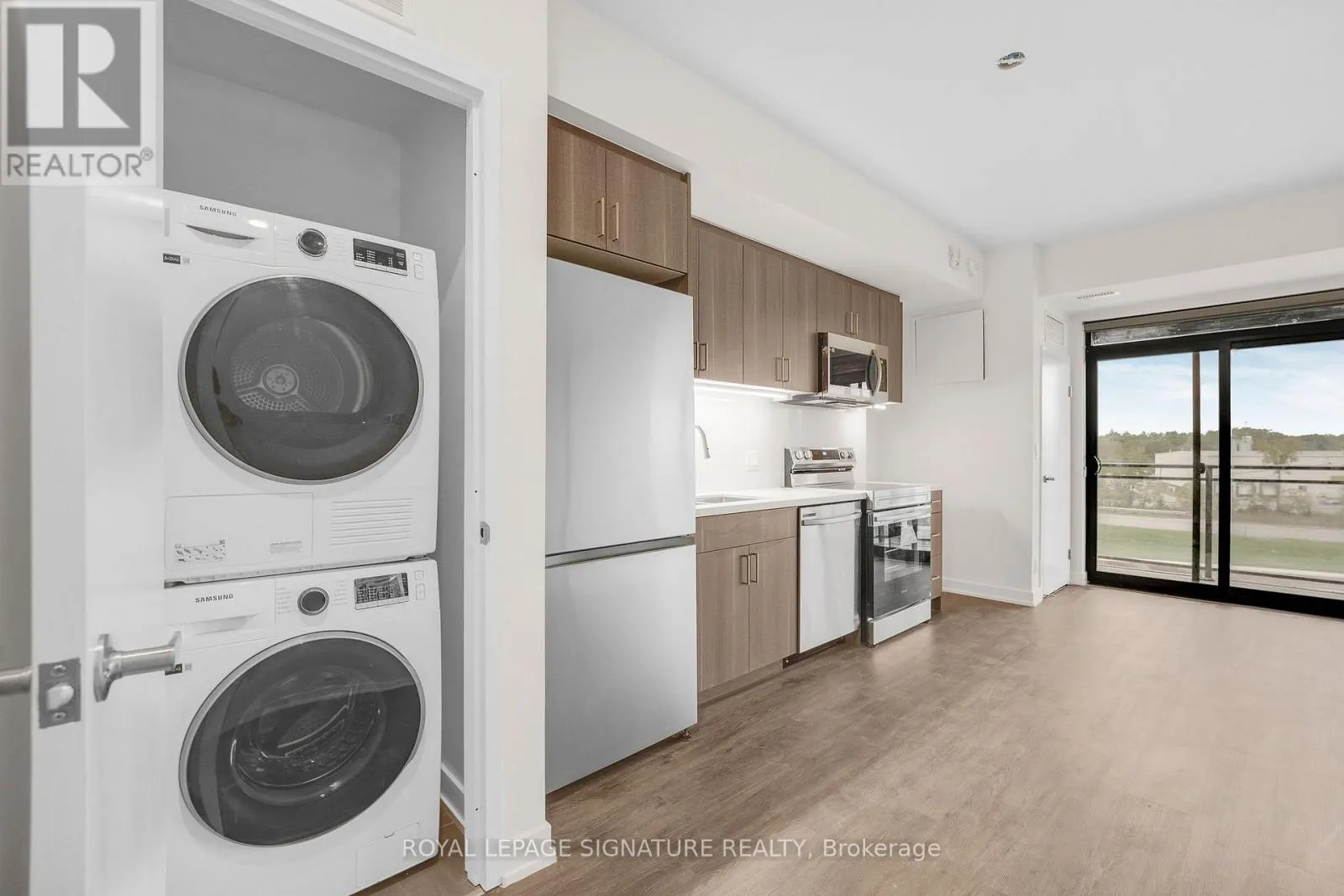 303 - 350 PRINCE CHARLES DRIVE S