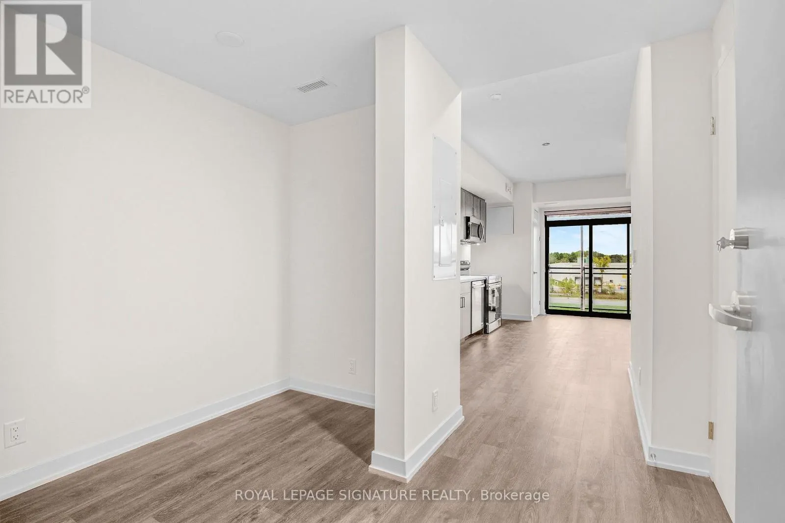 303 - 350 PRINCE CHARLES DRIVE S