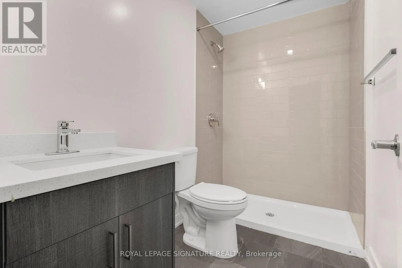 303 - 350 PRINCE CHARLES DRIVE S