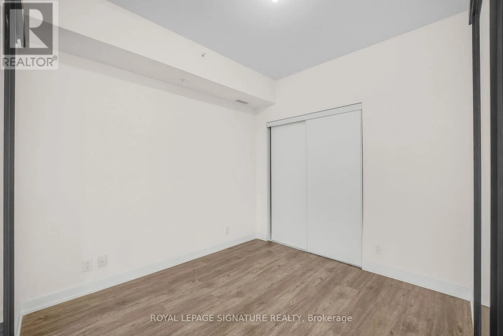 303 - 350 PRINCE CHARLES DRIVE S