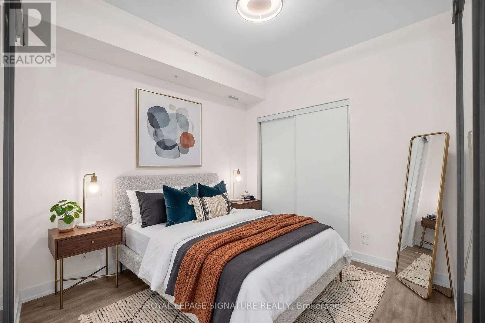 303 - 350 PRINCE CHARLES DRIVE S