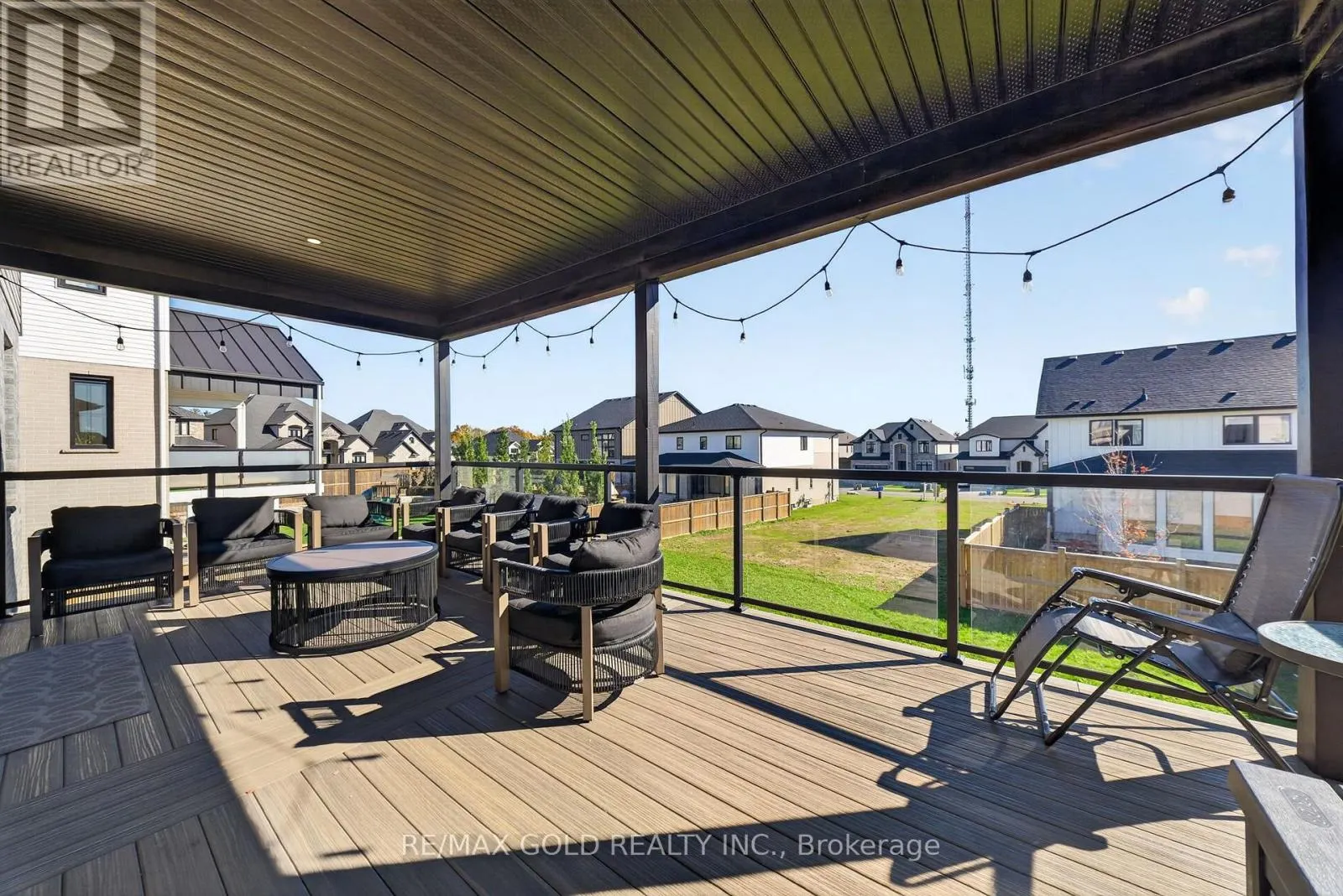 1867 FOUNTAIN GRASS DRIVE