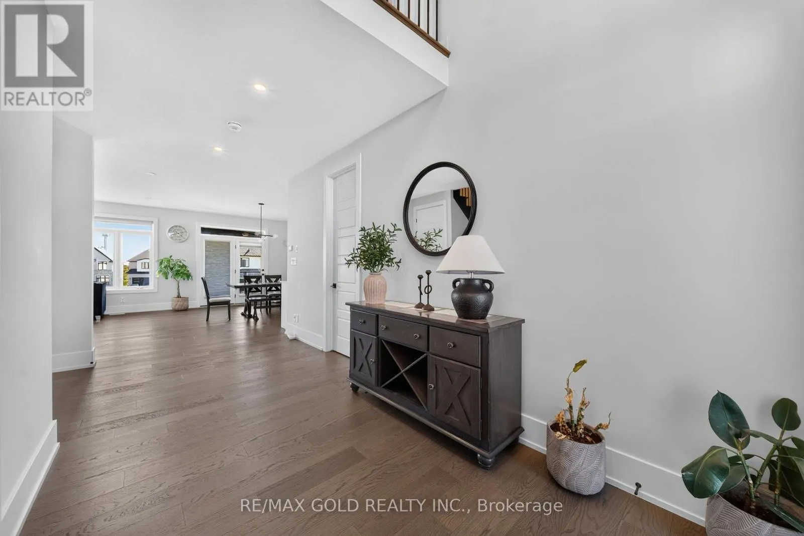 1867 FOUNTAIN GRASS DRIVE