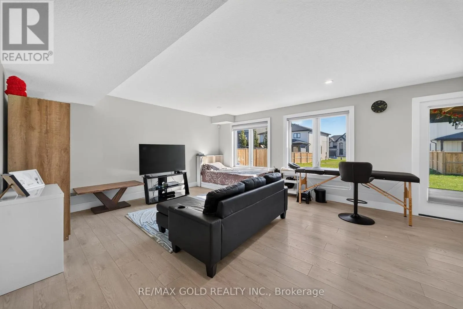 1867 FOUNTAIN GRASS DRIVE