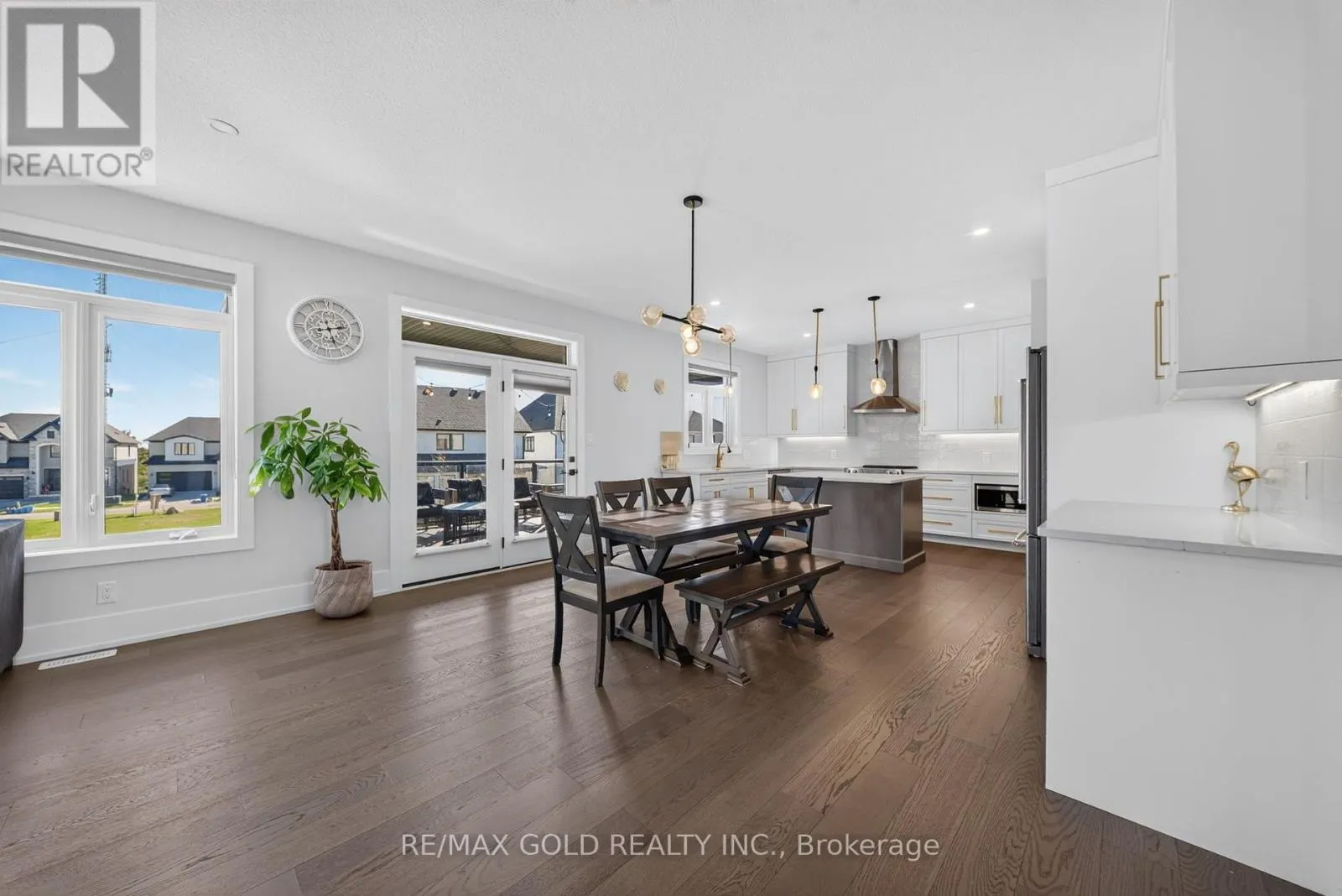 1867 FOUNTAIN GRASS DRIVE