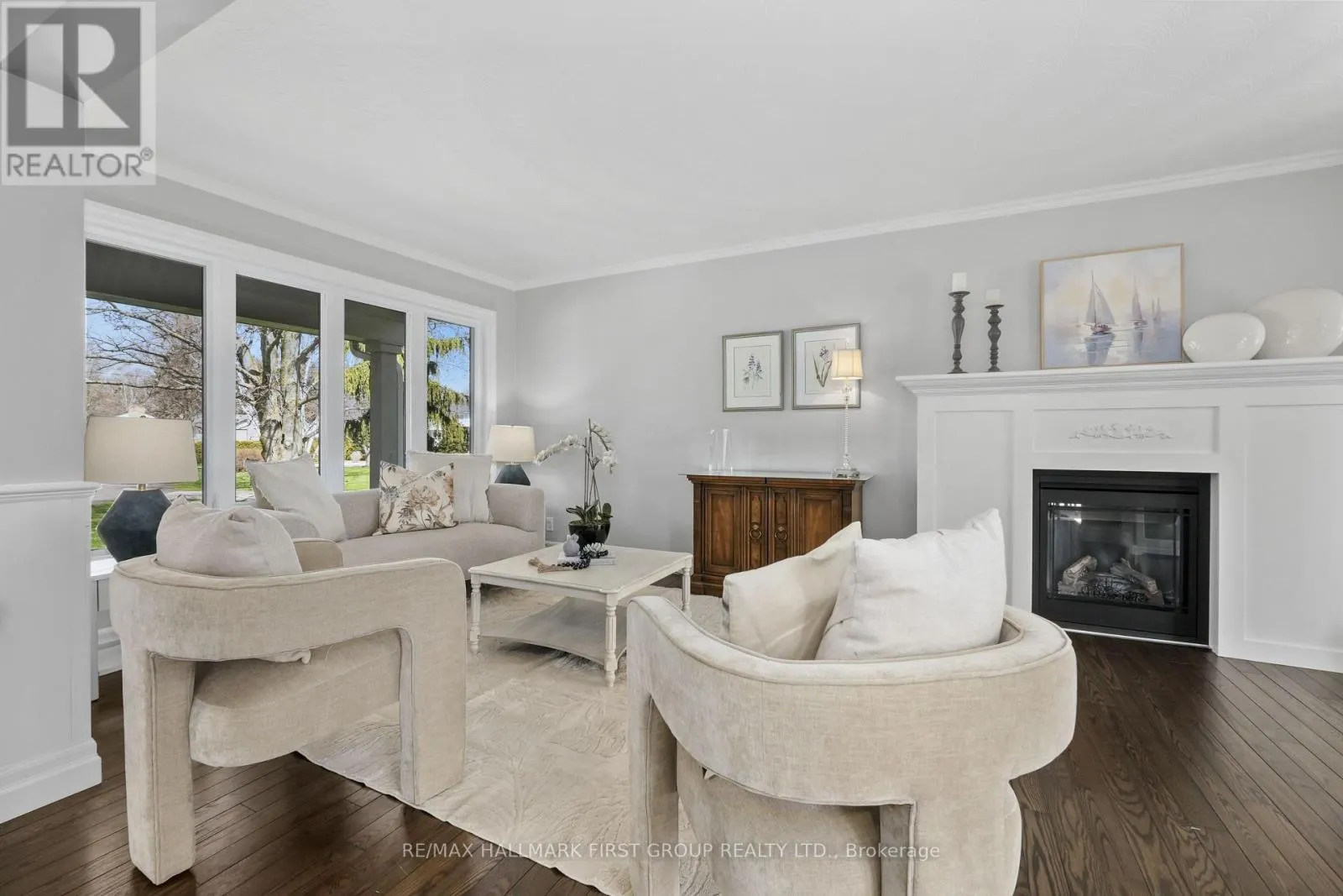 3 HAMILTON COURT